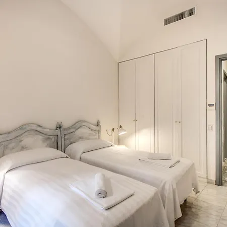 Crispi Apartment Rome