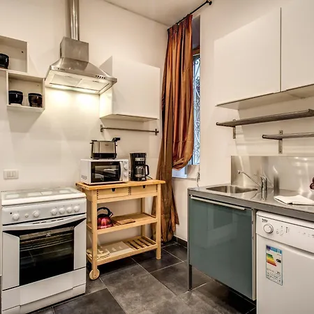 Crispi Apartment