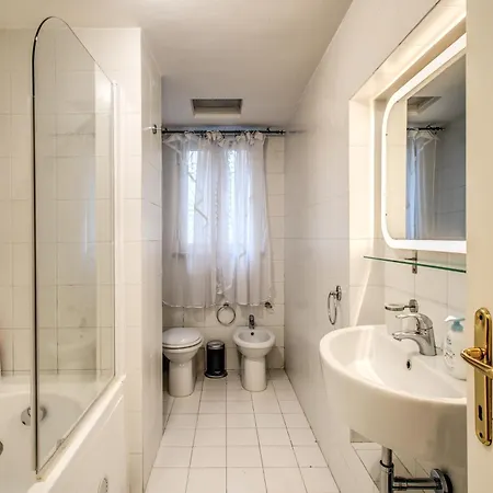 Crispi Apartment *