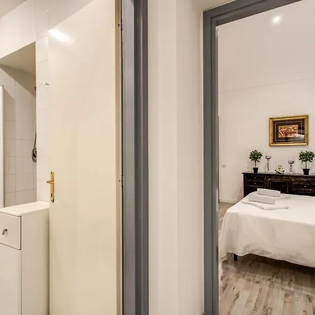 Crispi Apartment Rome